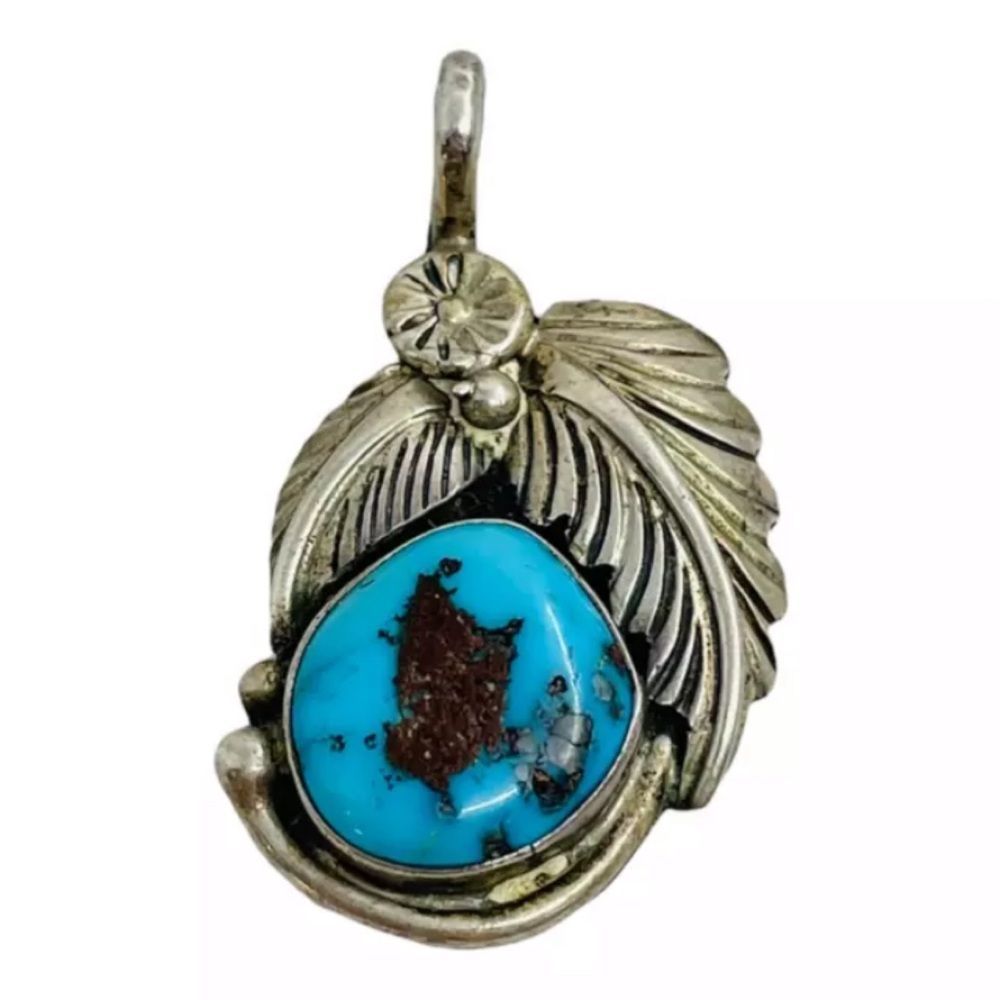 TURQUOISE and STERLING SILVER PENDANT✨